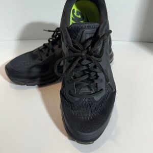 Women’s Nike Air Max Triple Black Sneaker